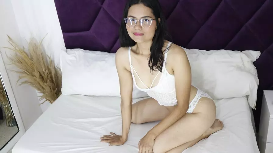 Live Sex Chat with JessiPeters